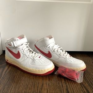 Nike Air Force 1 Hi Retro White Red